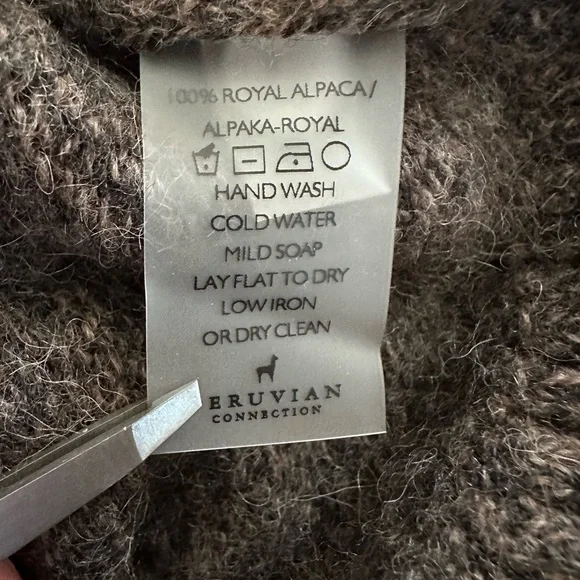 Peruvian Connection Alpaca Zip Up Sweater Vest - Picture 4 of 4